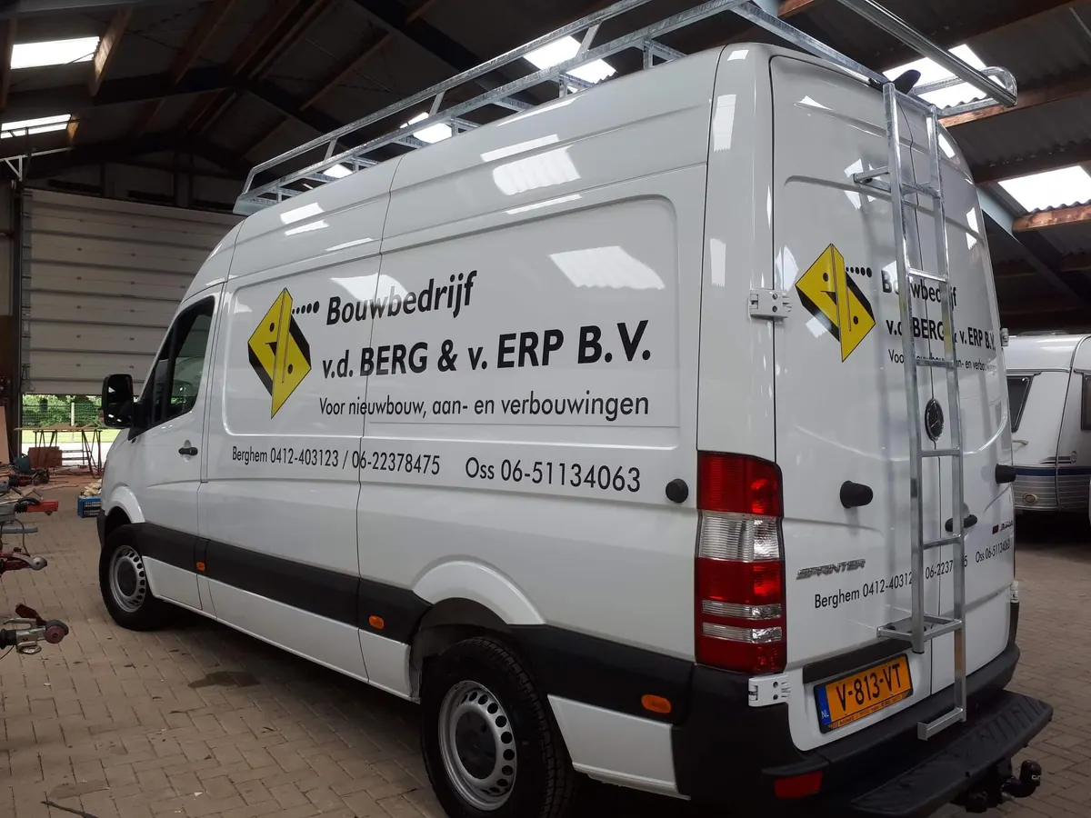 Bus van Bouwbedrijf v.d. Berg en van Erp